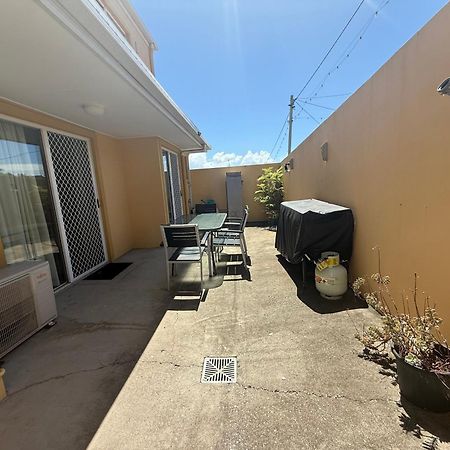 Harbour Sails Motor Inn Gladstone Buitenkant foto