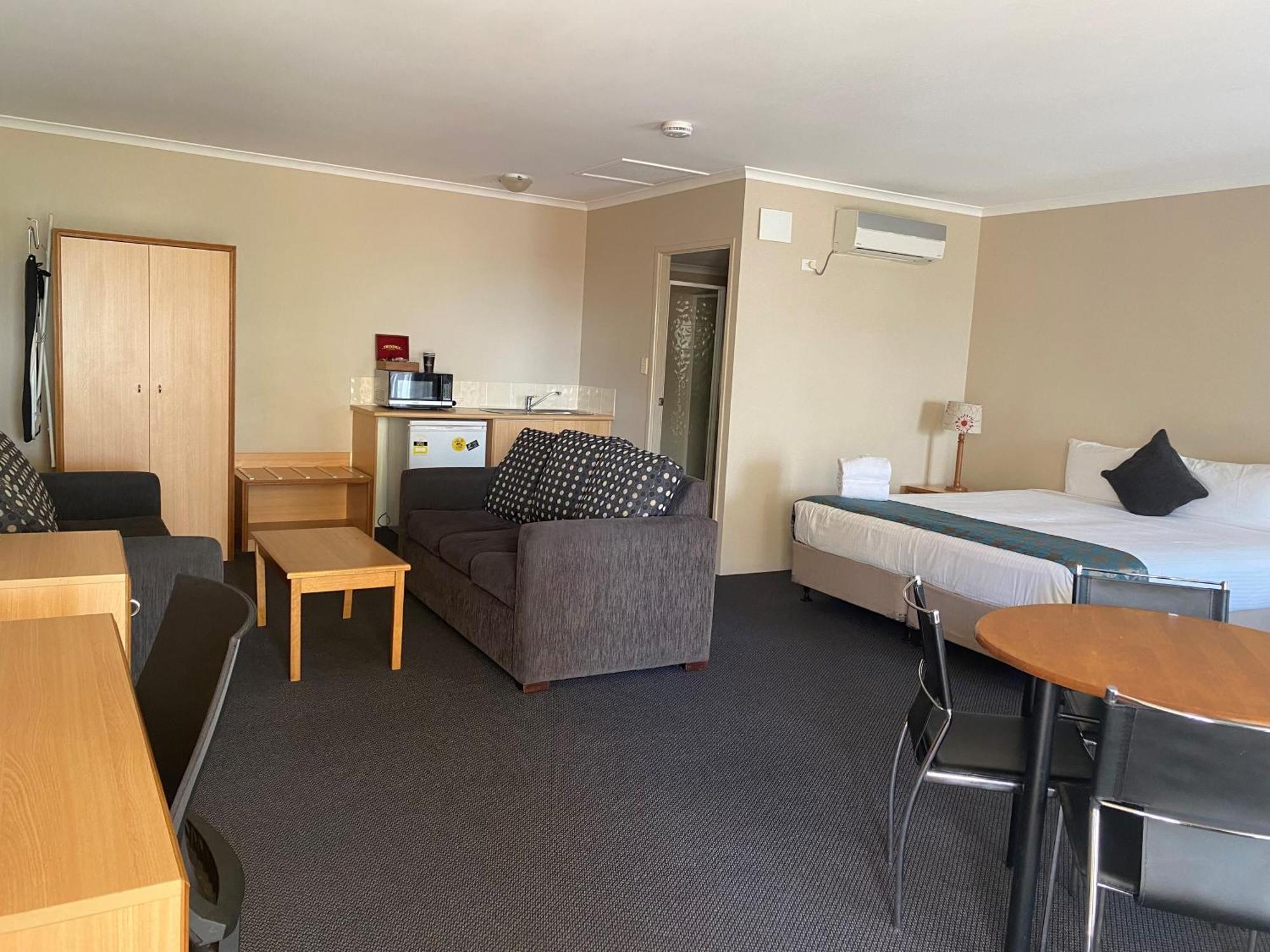 Harbour Sails Motor Inn Gladstone Buitenkant foto