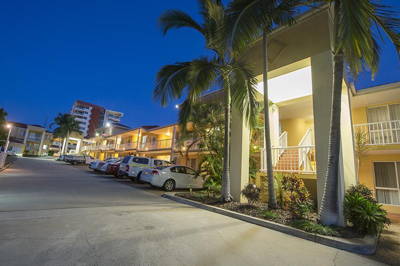 Harbour Sails Motor Inn Gladstone Buitenkant foto